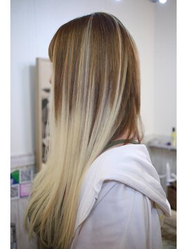 ヘアー アメイズ 東中野(Hair Amaz!) バレイヤージュエクステでグラデーションロング