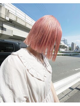 ムジーク(Musiiik) ツーブリーチでペールピンクカラー