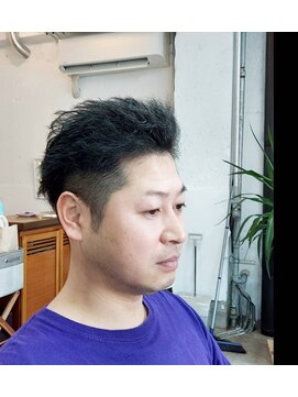チチヘアーワークス(titi HAIR WORKS) ハードツイストアップバングスタイル