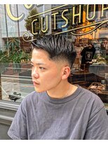 フォーコーナーズ(Four Corners)&nbsp;スキンフェード／フェード／七三分け／刈り上げ