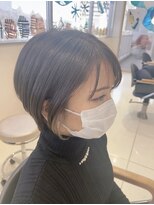 リリ(RiRi)&nbsp;クリームインナーカラー　ショート