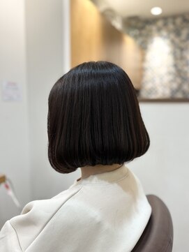 フリージア(freesia) ボブ/30代40代50代/艶ボブ