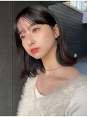 ミディアムレイヤー外ハネワイドバング美髪くびれヘアストレート