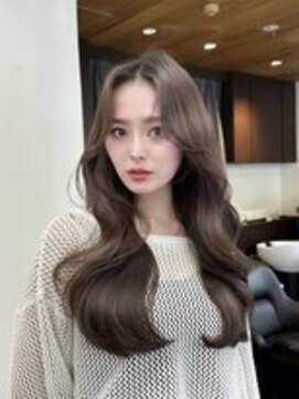 ビューヨコハマ(VIEW YOKOHAMA) 透明感ロング