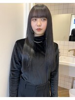 チーカ(chica)&nbsp;就活OK透明感フェイクブラック×前髪カット