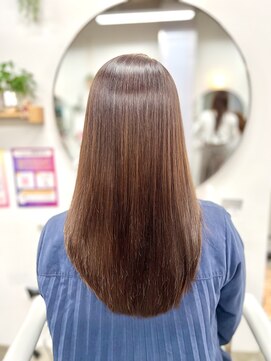 ネオメテオストレート＆メテオカラーで作る艶髪レイヤースタイル