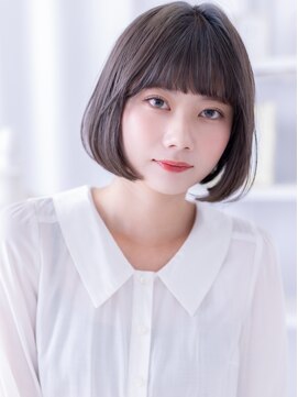 ぱっつん前髪グレーアッシュワンカールボブa越谷20代30代40代