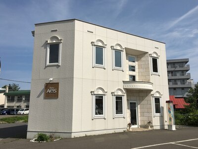 サロン アピス(APIS)