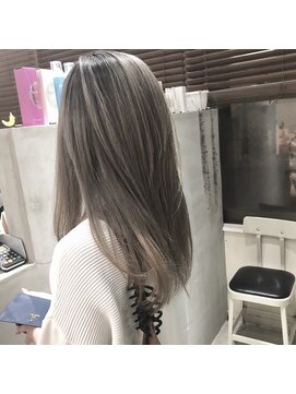 リリ(Riri) サンドベージュグラデーション