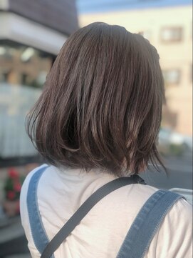 ベローチェ 透明感命♪アッシュでより透け感を表現しましょう＾＾