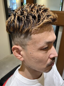 フリーク バーバーショップ 都島店(FREAK BARBER SHOP) ピンパーマスキンフェードN