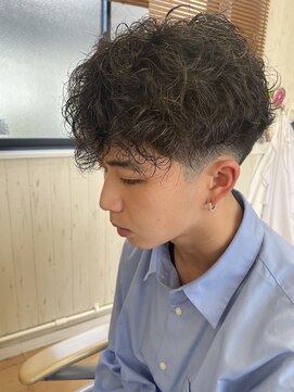 プロペラスタイル ヘアーメイク ツイストスパイラル