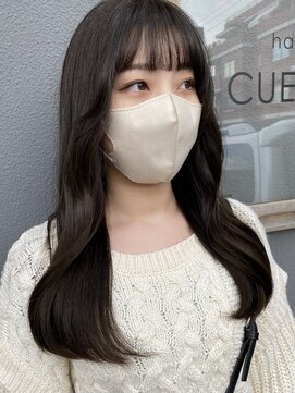 キュオンシア(CUEON. ciea) 暗髪オリーブ×艶ロング