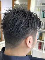 ヘッズ 本八幡店(HEADS)&nbsp;MEN'S HAIR  センターパート　ツイストスパイラル　コンマヘア
