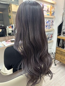 フチュール(Futur) 寒色系バイオレット