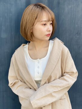 ナイン(nine) 【吉祥寺/見坊智美】ハイトーンで白髪ぼかし大人ボブ