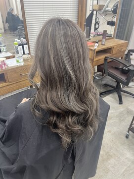 アジールヘア 北千住駅西口店(agir hair) 大人っぽいコントラストハイライトカラー北千住