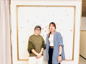 ボタン(botan)の写真/女性スタッフが多いからこそ、年齢を重ねるごとに増えていく髪のお悩みやヘアスタイルなども相談しやすい◎