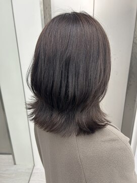 ビューナゴヤ 名駅(VIEW NAGOYA) 外ハネレイヤー/外ハネ/くびれヘア/ミディアムレイヤー