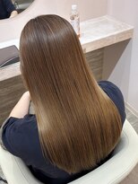 ソンノ(sonno)&nbsp;艶髪 縮毛矯正 ロング ストレート ベージュカラー 20代30代 美髪