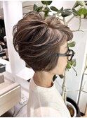 ボリュームアップショートヘア