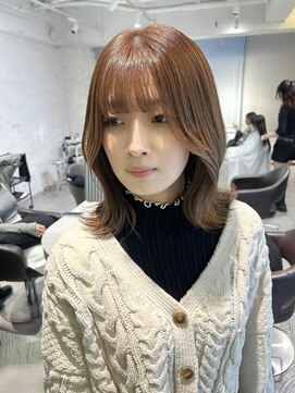 くびれボブ/ベージュカラー