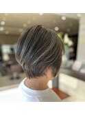 白髪ぼかしショート