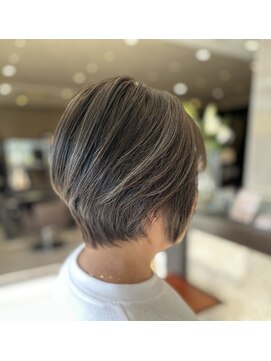 スガミ(SUGAMI) 白髪ぼかしショート