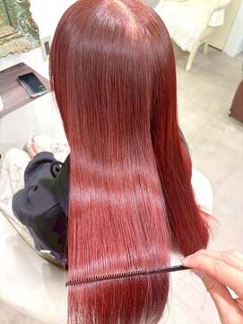 ルネラトーキョー(RUNERA TOKYO) ワインレッドカラーボルドーカラー暖色系カラー髪質改善