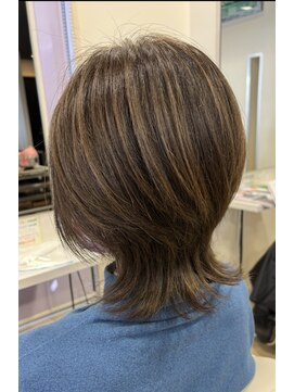 ヴェジールヘアデザイン(Vezir hair design) 明るいグレーカラー・ヴィラロドラカラー