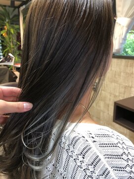 ナトゥーラ 岐阜(Natura) ホワイトインナーカラー