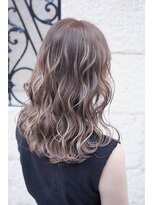 ティンク 天神(Tink)&nbsp;ハイライト/ミディ/サンドベージュ/透明感