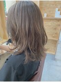 【ラベンダーベージュ】 ミディアムウルフ 20代3040代