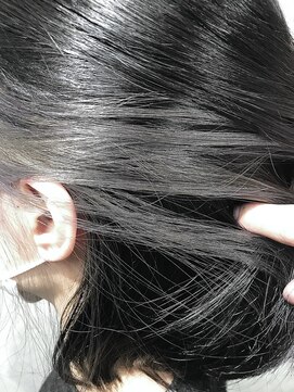 ガルボ ヘアー(garbo hair) #グレー#インナーカラー#ブリーチ