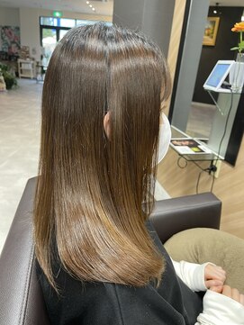 ローズヒップ(ROSE HIP) ミルクティアッシュ×ストレートヘア