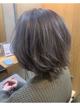 ソウスシア(SOURCE cia) ふわっとレイヤーボブ