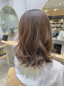 フーチー クーチー ヘッド ショップ 曽根本店(FUCHI KUCHI head shop) @fuchi_kuchi.okada[大阪豊中/ミックスレイヤー/サプリパーマ]