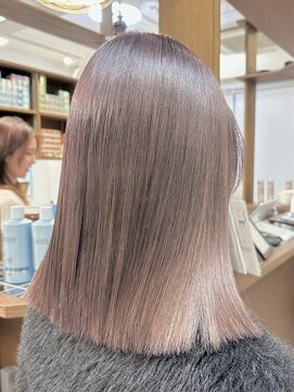 ルイ(ROUIS produced by LUCK 津田沼) ROUIS 津田沼 ブリーチ2回 ピンクラベンダー