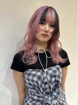 イル(ill) セクションカラー　デザインカラー　美容学生割　ウェーブ巻き