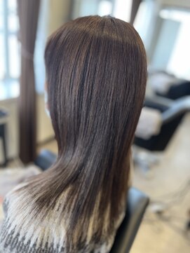 コア フィール ア デイ(COIFFURE A DAY) 【艶髪ロング】M3Dお得クーポン