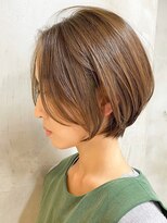 ソワネ 表参道(soigne)&nbsp;表参道大人ショートボブ白髪ぼかしハイライト顔周りレイヤー40代