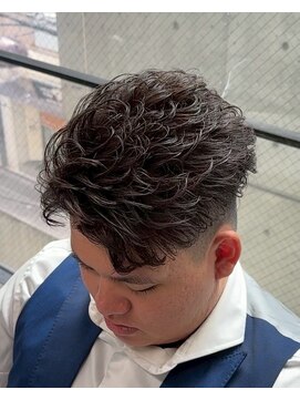 イーラ(era) フェザーショート