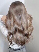 シェル 津山の手店(shel)&nbsp;透明感たっぷりオリーブグレージュカラー