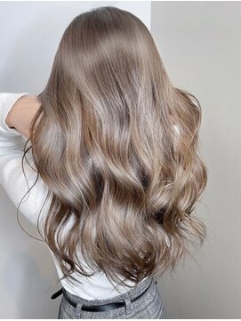 シェル 津山の手店(shel) 透明感たっぷりオリーブグレージュカラー