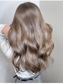 透明感たっぷりオリーブグレージュカラー