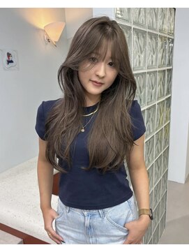 クリム(qulim) ワンブリーチオリーブグレージュ×色気レイヤー