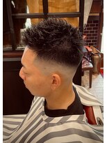 バーバーカミトヘリテージ(BARBER KAMITO HERITAGE)&nbsp;フェザーアップ×スキンフェード