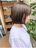 #切りっぱなしボブ#オリーブカラー#前下がりボブ#ワンレン