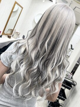 ディーシー 池袋(D.C) ダブルカラー/トリプルカラーはお任せ下さい!