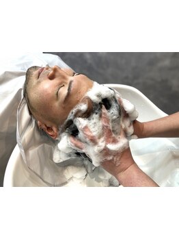 デキる男の身だしなみをトータルサポート！忙しい毎日を忘れてしまうような極上のサロンタイムを。